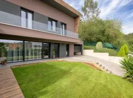 Casa Unifamiliar con Vistas al Paisaje y Encanto en el Corazón del País Vasco,España