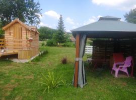 La Tiny de Lili, hotel com banheiras de hidromassagem em Draveil