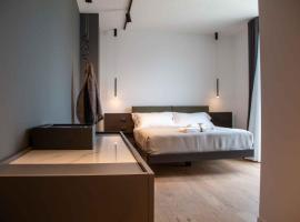 MARI Luxury Rooms and Suites – hotel w mieście Bari