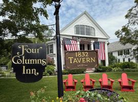 The Four Columns Inn & 1832 Tavern, hotel v destinaci Newfane