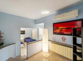 Appartamento in centro 65mq x 4 persone, hotel v destinaci Trino