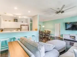1 Mi to Beach Family Condo in North Myrtle Beach!