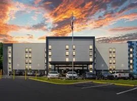 Alexis Inn and Suites Hotel