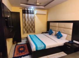 Hotel Vishesh Continental, hotel i Jāmb