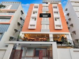 Super Townhouse MVP Sector With Kailasagiri Hill View, hotel Pedda Waltair városában