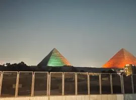 Mystic - Pyramids Inn