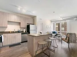 Spacious and Modern With Premium Amenities Near U of M