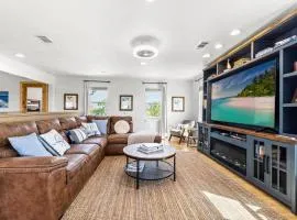 Bay Views,King Bed,Close to Sand,Lvl 2 Car Charger