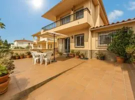 Cozy House in Salou center