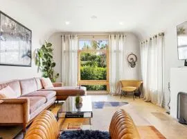 Spanish Bungalow in Trendy Los Feliz For Families