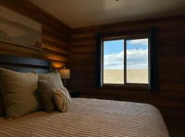 Cabin with Views Near Zion and Bryce