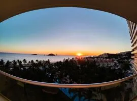 Beautiful and Lush Apartment in Peninsula Ixtapa