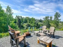 Teton Mtn Views: Peaceful Riverfront Cabin!