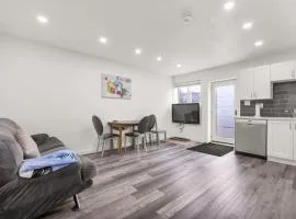 Modern 2BR Duplex 3.0 GBPS internet with Parking