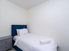 One Lux Stay - Hollywood