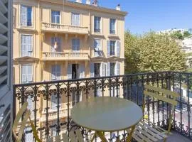 GIOA- Studio avec balcon, place Garibaldi -Paillon