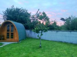 Pete's Pad, hotel v destinaci Fermoy