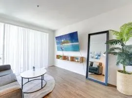 Cozy Unit Conveniently Located Pool View