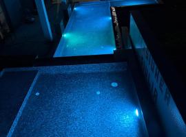 Pensiunea Giulia, hotel com banheiras de hidromassagem em Turda