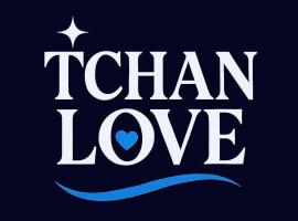 TCHAN LOVe, hotel s parkov&aacute;n&iacute;m v destinaci Portela