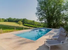 Pool Escape in Saint-Laurent, cleaning included