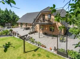 Cozy Apartment In Varde With Wifi