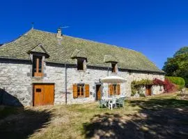 Holiday Home in Oradour with Terrace, cleaning included