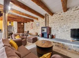Holiday home with private terrace, cleaning included