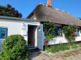 Holiday home in Sydals with swimming pool, hotel v destinaci Østerby