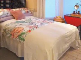 LUXURY LONDON BED AND BATH Holiday Accommodation near Finsbury and Alexandra Park