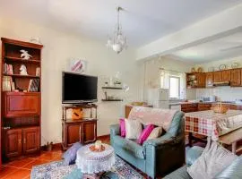 Carcavelos Villa with Pool, cleaning included