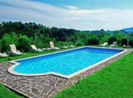 Large Group Retreat with Pool, cleaning included