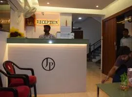 Hotel Deluxe