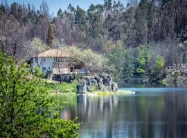 Mansion in Dão Valley by River Beach, cleaning included