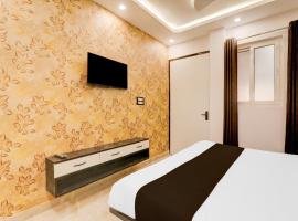 HOTEL O APPLE INN BEHIND STATE BANK OF INDIA, hotel a Alambagh