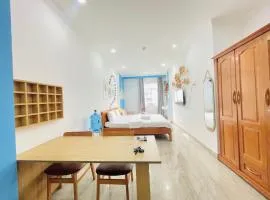 I RiverSide A402 I Spacious Studio W Kitchen & Park View