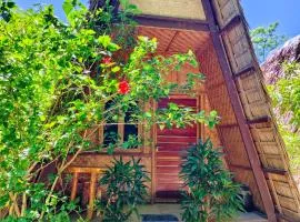 travis homestay