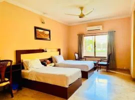 Pameer Hotel Mingora