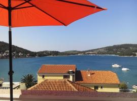 Apartments Perina, hotel a Tisno (Stretto)