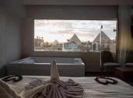 Tuya great pyramid & sphinx view inn