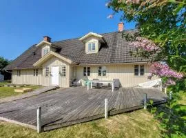 5 Bedroom Gorgeous Home In Bjärnum