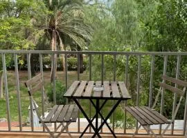 VILLA MARE - 2 beds with balcony, patio and pool and direct park access