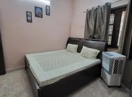 Peaceful Stay in Doon, Gateway to Mountains
