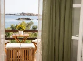 Golden Palm Tree Maisonette