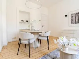 2BR Apartment - ZENTRAL - MODERN - WIFI - KAFFEE - BUSINESS - NETFLIX