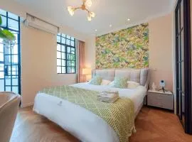 梧舍壹号 外滩百年公寓B&B -Riverside Grace Suites on the bund and metro station