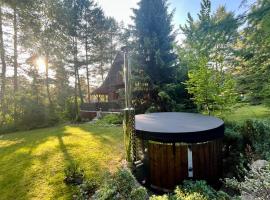 Chata na Jurze z balią, hotel in Zarki Letnisko