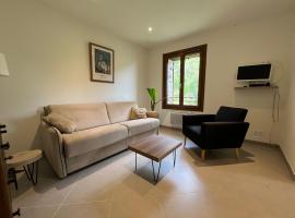 Auberge Lou Poumié、Pierlasのイン