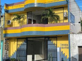 Pousada Maria Bonita - Centro, 10min da Praia de Camapum, Macau RN, hotel em Macau