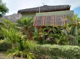 Casa Pájaros - Private 2-Story Home